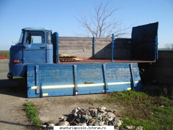 vind camion i.f.a.sau schimb cu un tractor in stare de camionul are oblonul din spate hidraulic care