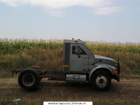 camion american ford 4700,an noi,pret informativ multe informatii tel 0722224611