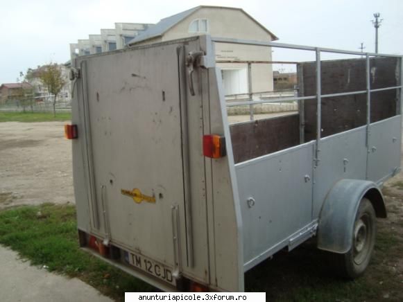 vand remorca. vand maxima autorizata 1000 masa proprie 300 utila utila 1,2 franare singura axa.pret