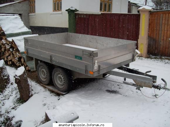detalii la telefon (remorca este a unui prienten) :hi: remorca pe 2 axe