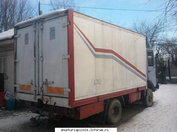 camion frumoasa americana camion izoterma frumoasa americana 1992 4000 dupa rk, cui remorca, pret