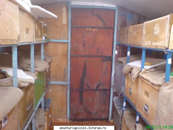 vand pavilion apicol capacitate stupi alta