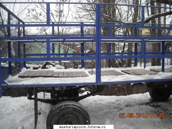 remorca apicola stare foarte buna 2005 scris:v�nd 2005, lungime 6.70 1.80 2,25 capacitate stupi