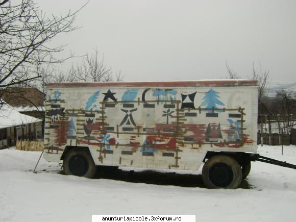 buzau/ vand remorca apicola, fara cutii si albine, nu este telefon vand remorca apicola