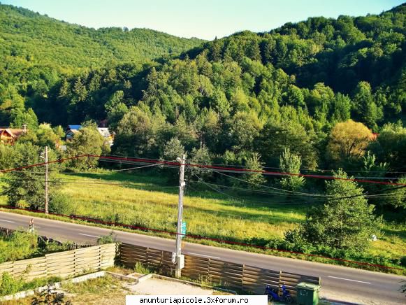 ofer teren intravilan aprox 900 m2 in statiunea montana slanic moldova (perla moldovei de dn si raul