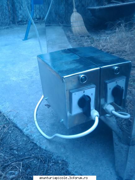 puteti sa-mi dati detalii despre    topitor ceara electric cu presa      2150 o poza sau un link