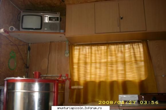 in cabana camion specila apicol saviem