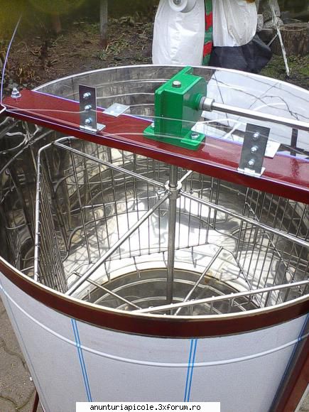 Centrifugi si echipament apicol din inox - preturi de producator - damin1969 - VANZARI ECHIPAMENTE APICOLE