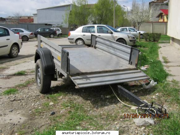 Lichidare mini stupina familii+stupi+remorca - Va salut , un mic apicultor care - VANZARI ECHIPAMENTE APICOLE