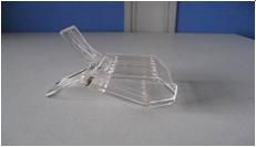 Oferta - ECHIPAMENTE APICOLE - Clema din plastic pentru prins / marcat / - VANZARI ECHIPAMENTE APICOLE