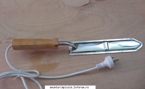 Oferta - ECHIPAMENTE APICOLE - Si cutitul electric - VANZARI ECHIPAMENTE APICOLE