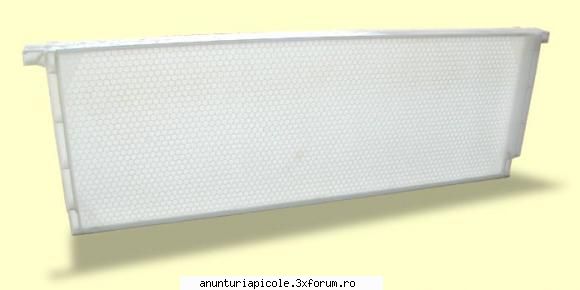 Oferta scule si utilaje - Rame cu fagure din plastic. Au pe ele un strat de - VANZARI ECHIPAMENTE APICOLE