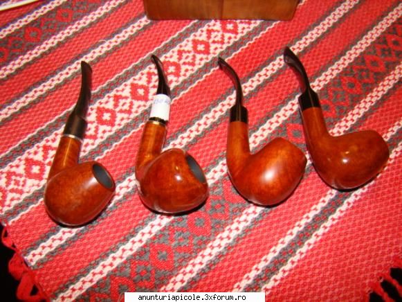 -pipe=130 ron-4 buc.
se pot vinde simplu sau in combinatie cu suporti pipe. produse artizanale
