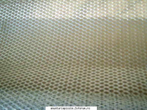 am adus plasa de aluminiu sa ajunga o0 perioada. scule si utilaje apicole apisan srl.