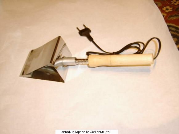la 220v este cam asa dar lama nu are 25cm ca s-ar pierde din caldura degajata de letcon ci are cam