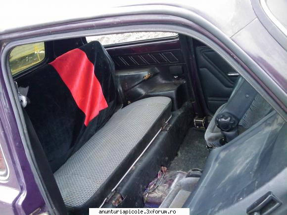 interior 2 vănd lada niva 4x4 din 2003