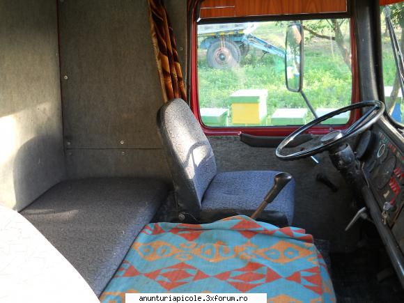Vand camion Roman + remorca cu stelaj - interior cabina - VANZARI - CUMPARARI AUTO