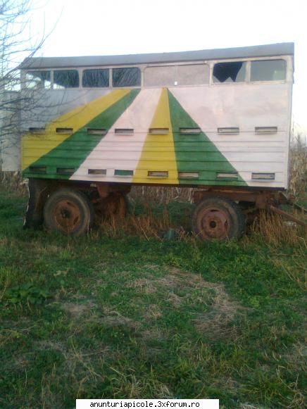 Vand pavilion apicol - Sal'tare! Vand pavilion apicol, fara lazi si fara - VANZARI ECHIPAMENTE APICOLE