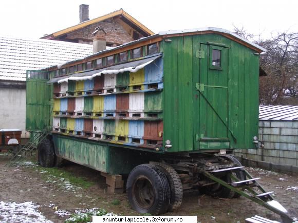 Vand pavilion apicol - ionica - VANZARI ECHIPAMENTE APICOLE