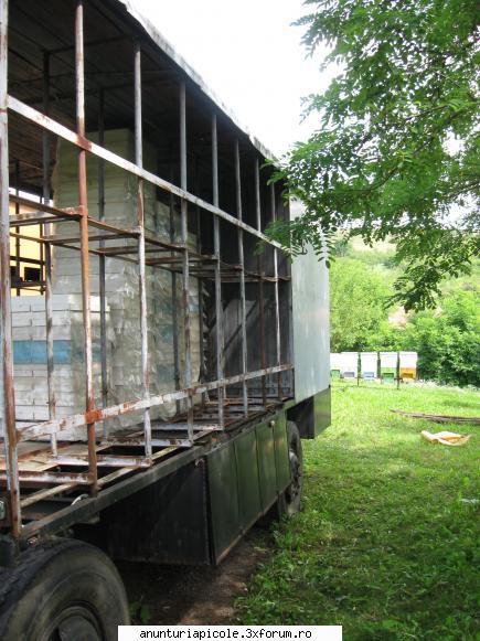 Vand pavilion apicol (2) - alex mns - VANZARI ECHIPAMENTE APICOLE