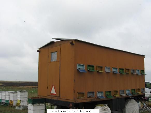 Vand pavilion apicol 2000 Euro - alex mns - VANZARI ECHIPAMENTE APICOLE