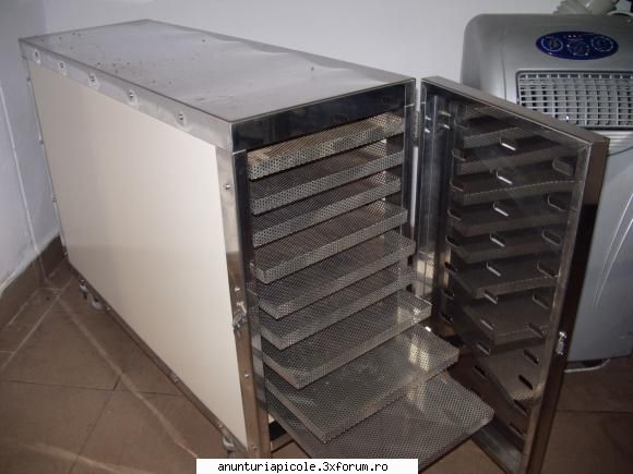 Vand utilaje pentru procesare si ambalare a mieri - munguriu - VANZARI ECHIPAMENTE APICOLE