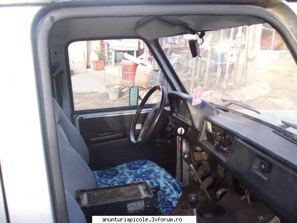 vand aro246 an de fabricatie 2000 are motor de 2300cm3 peugeot 20000 km reali 4x4 vopsea originala