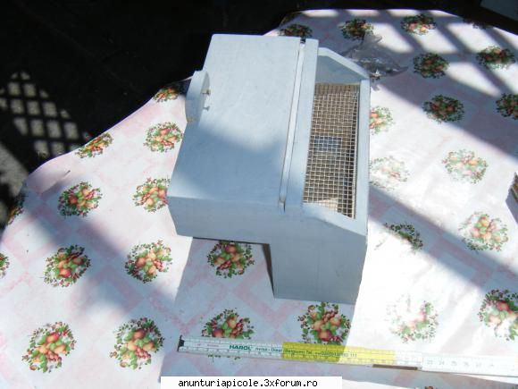 colector polen - Vand colectoare polen, pret 30 RON/buc - VANZARI ECHIPAMENTE APICOLE