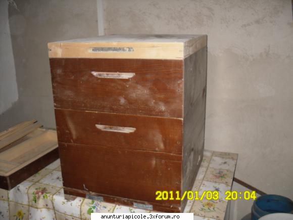 cumpar stupi - stupi inbinare in falt , fund anti varoa - CUMPARARI ECHIPAMENTE APICOLE