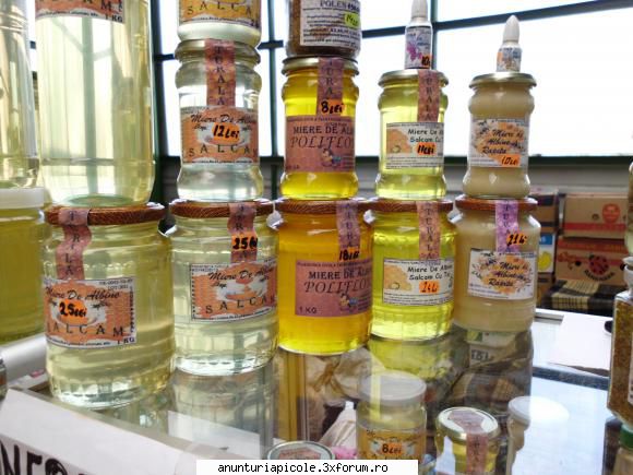 miere 2011 calitate forte buna - salcam 1000 kg pret 16lei/kg,poliflora 1000 kg - VANZARI PRODUSE APICOLE