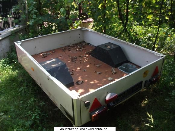 schimb remorca cu miere de albine - schimb remorca auto 750 kg,neinmatriculata adusa - SCHIMBURI DIVERSE