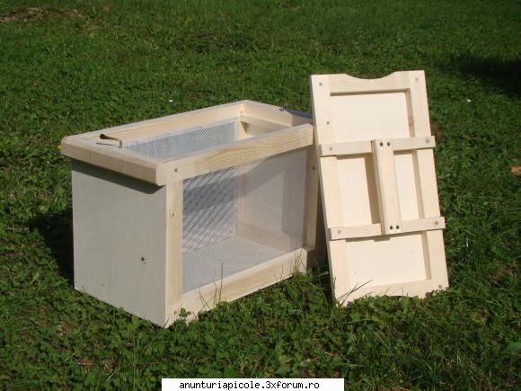 stupi verticali cu fund varoua - Cu capac detasabil, prins in foraibere pentru - VANZARI ECHIPAMENTE APICOLE