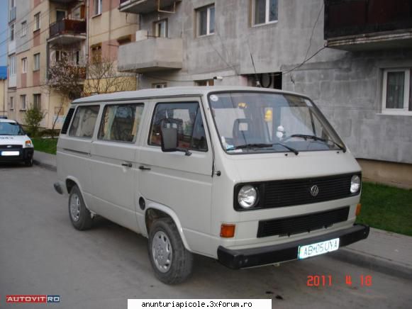 vand VW Transporter - Vand VW transporter 8+1 locuri, stare foarte buna - VANZARI - CUMPARARI AUTO