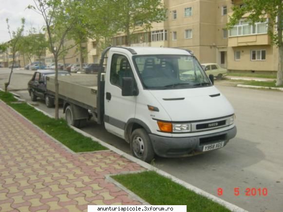 vand camioneta iveco daily fabricatie pe dreapta ,lungimea remorci de4 m ,si latimea de 2 m,foarte
