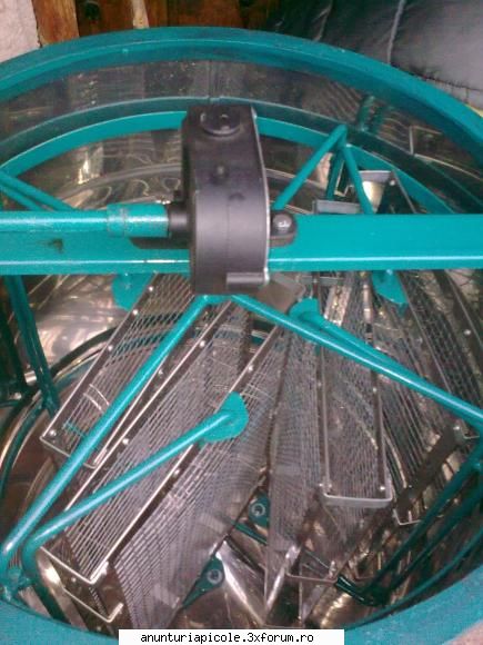 vand centrifuga inox - vecinul - VANZARI ECHIPAMENTE APICOLE