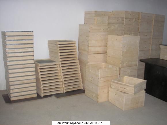 vand lazi stupi - lazi ptr stupi model dadant 10 sau 12 rame - VANZARI ECHIPAMENTE APICOLE