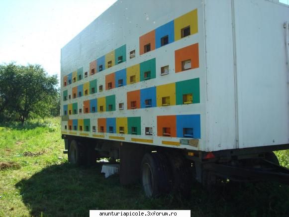 vand remorca omologata 100 2013   4000 euro  
 tel vand remorca apicola