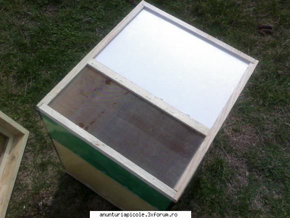 vand stupi noi si ieftini 90 ron - poze din interior - VANZARI ECHIPAMENTE APICOLE